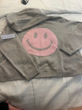 SIX/FIFTY Gray Hoodie Sweater with Pink Smiley